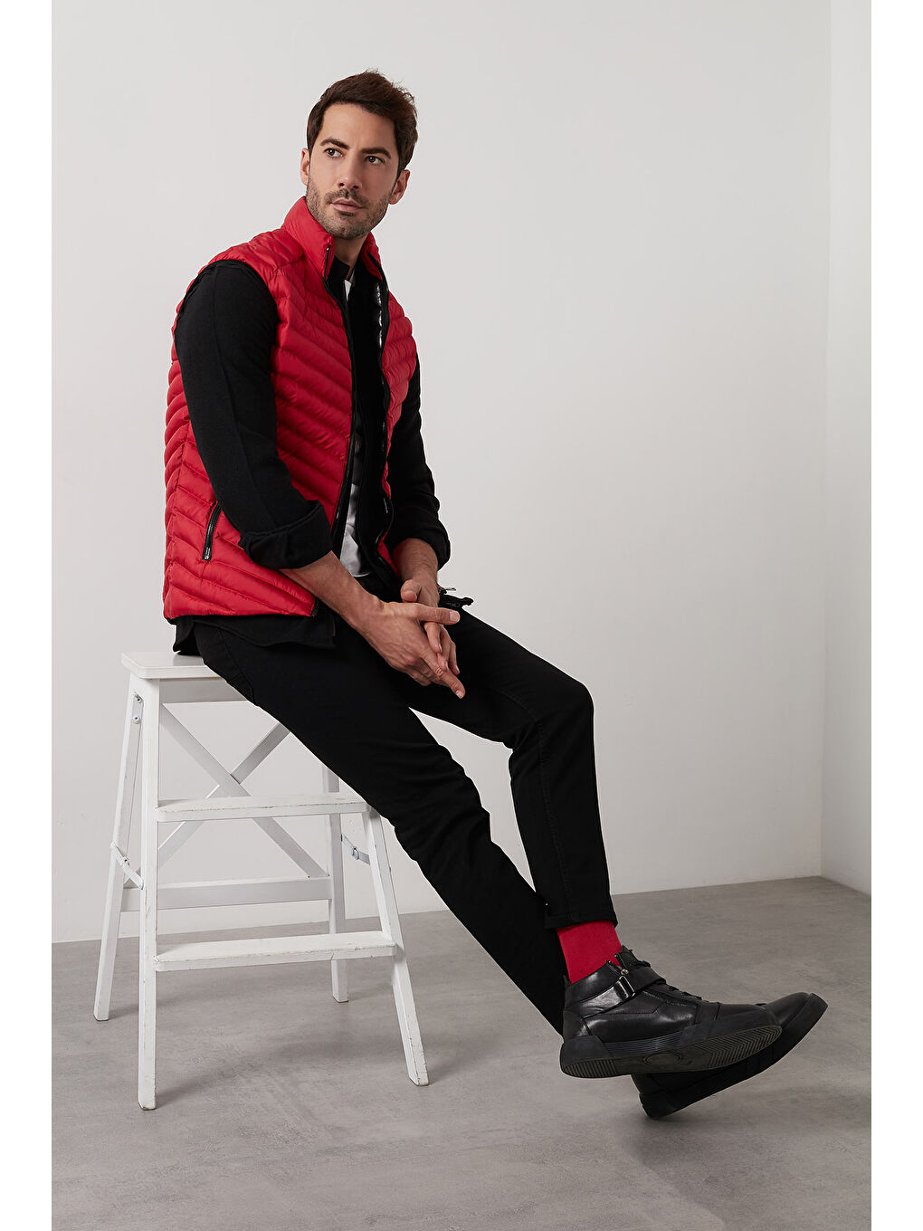 Kırmızı Fermuarlı Dik Yaka Kapitone Şişme Erkek Yelek 5852004-1