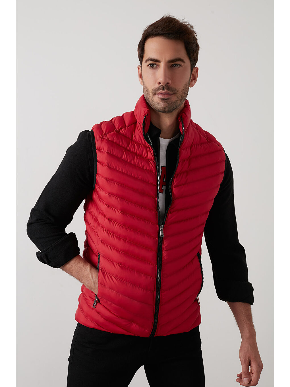 Kırmızı Fermuarlı Dik Yaka Kapitone Şişme Erkek Yelek 5852004-2