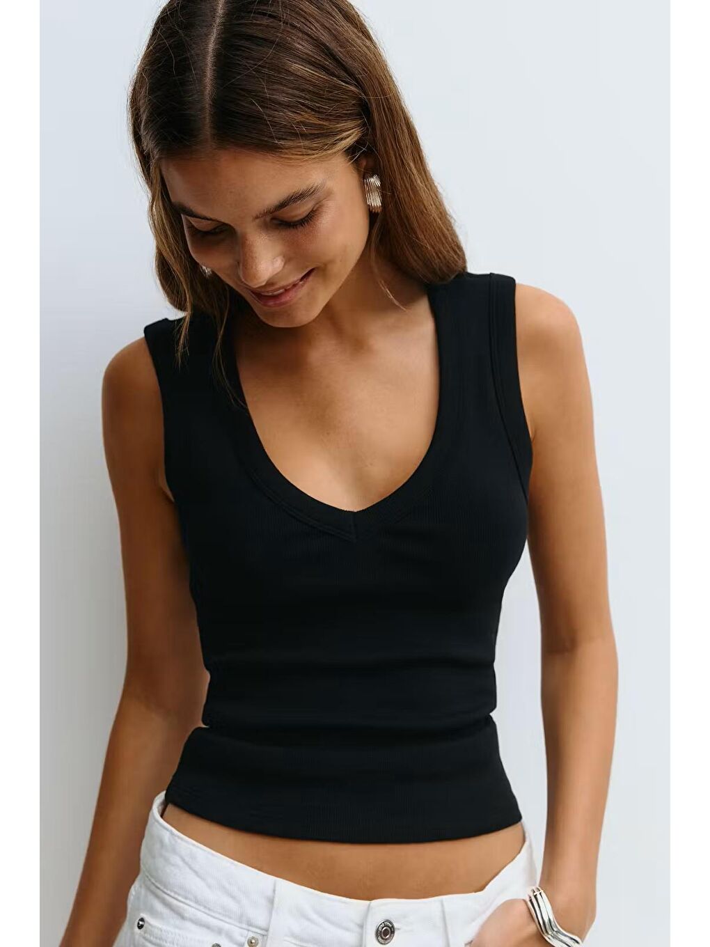 Siyah V Yaka Biyeli Kadın Atlet Mg2292