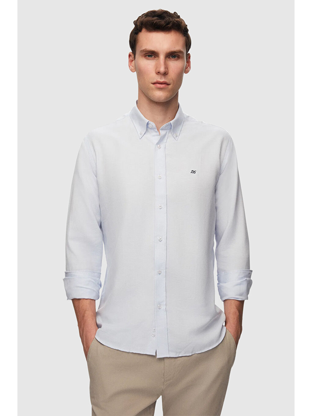 Slim Fit Mavi Oxford Düğmeli Yaka Kolay Ütülenebilir Nakış Detaylı Pamuklu Gömlek