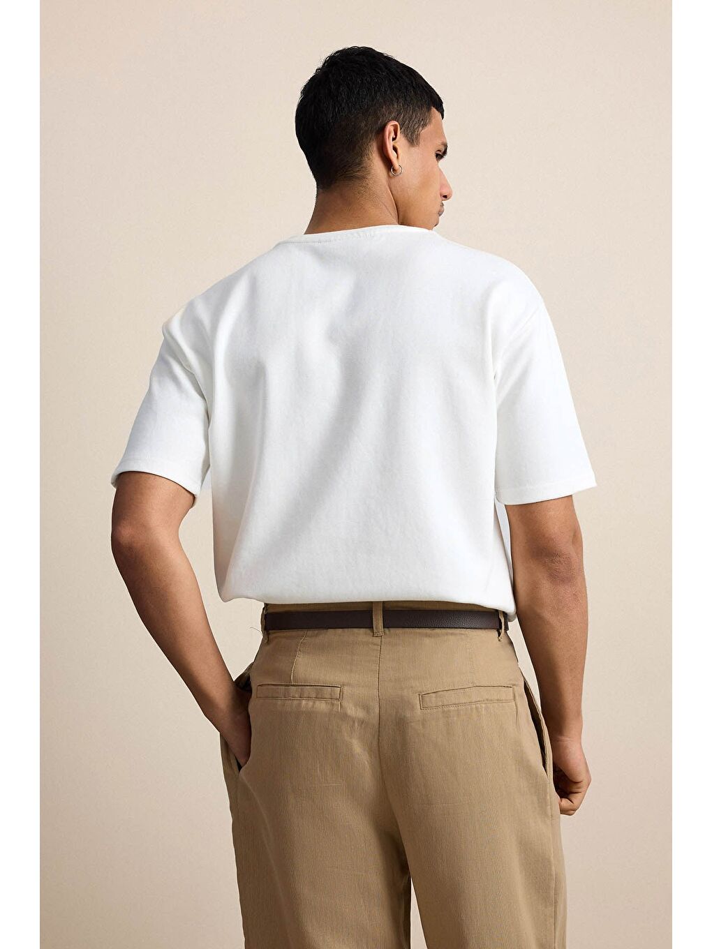 Erkek Oversize Minimal Çiçek Nakışlı T-Shirt Beyaz-6