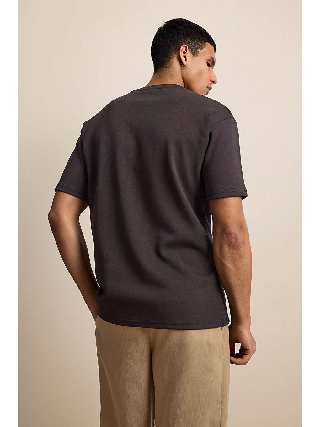 Kahverengi Erkek Oversize Çiçek Nakışlı T-Shirt Kahve-6