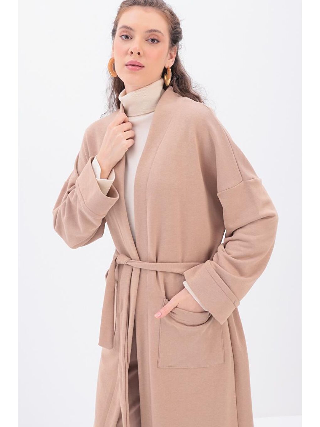 Bej Kolu Katlamalı Sweat Hırka