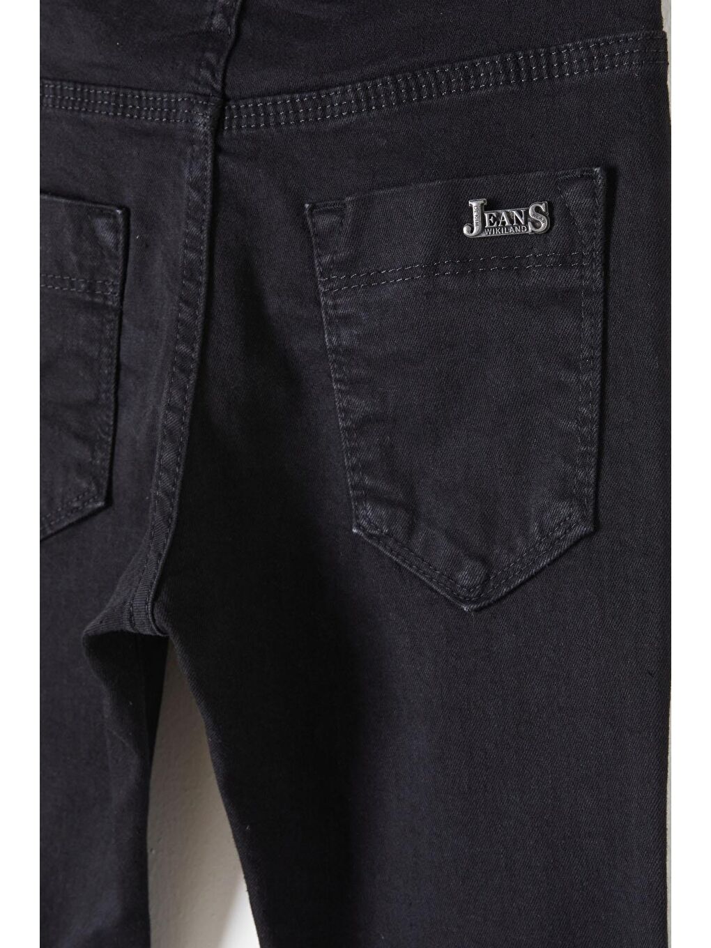 Erkek Çocuk Siyah Eskitmeli Dar Paça Jean Pantolon 16177-4