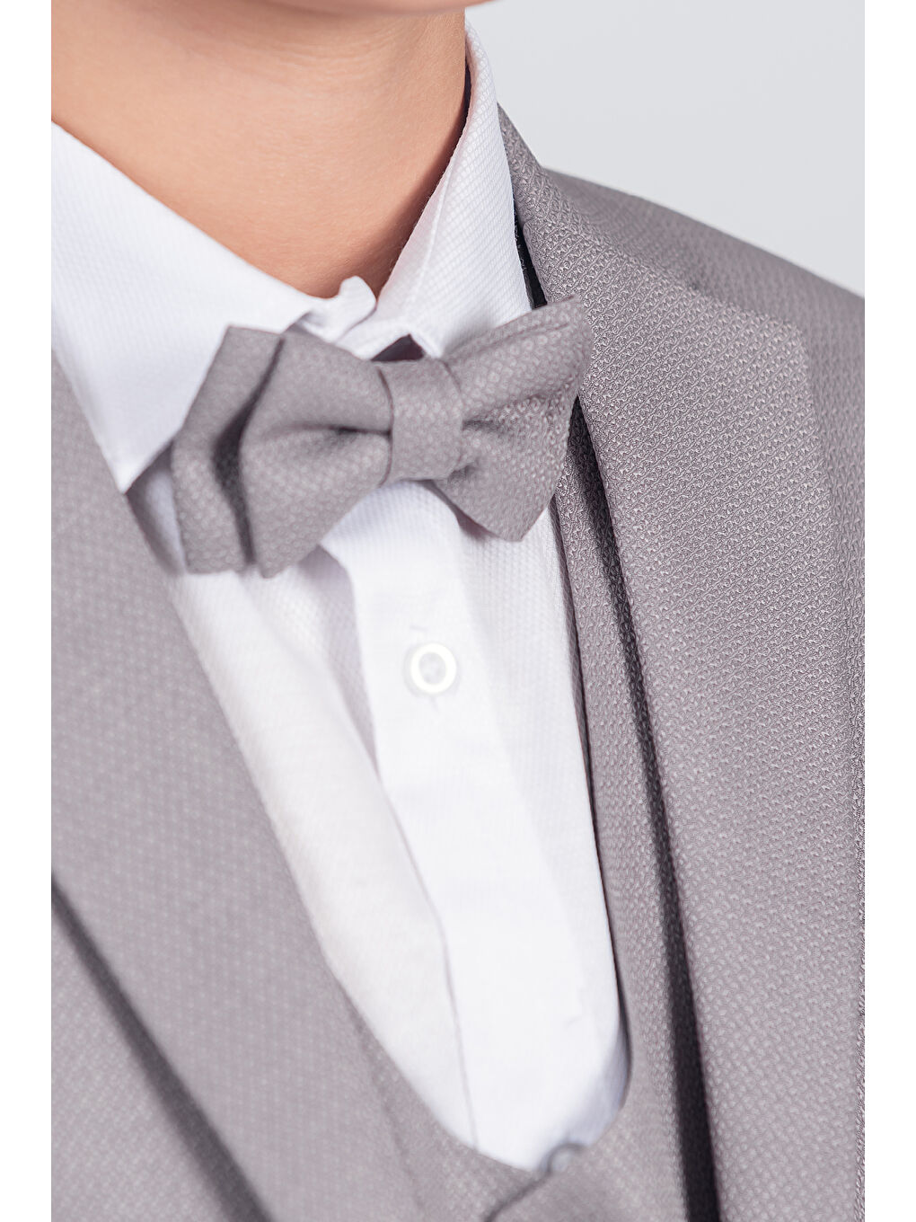 Gri Erkek Çocuk Papyonlu Yelekli Takım Elbise TE.4000YY-10