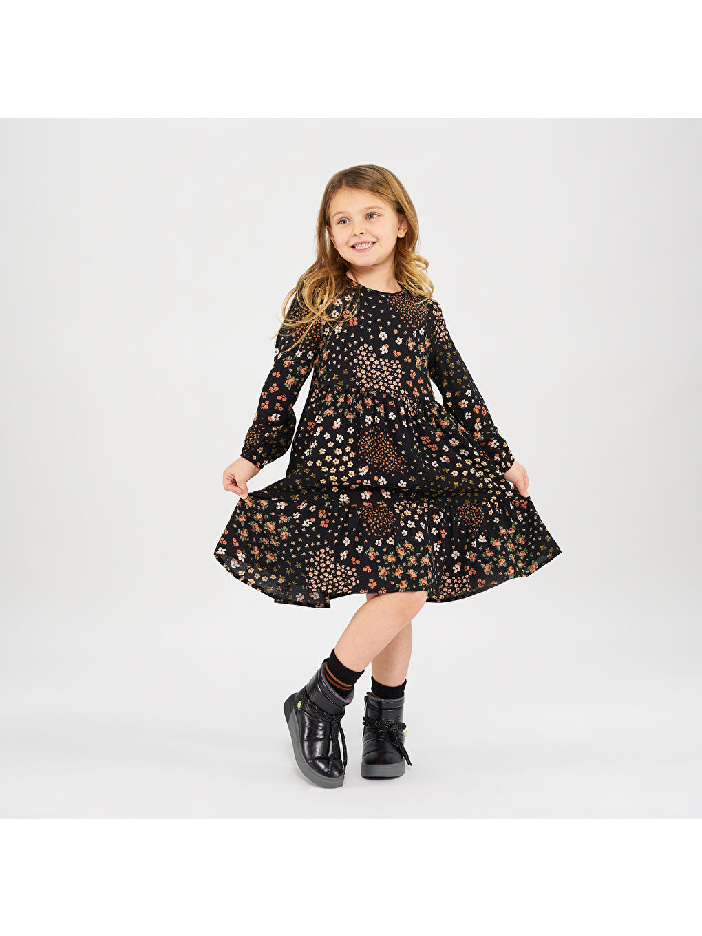 Siyah Kız Çocuk Çiçek Desenli Elbise-8
