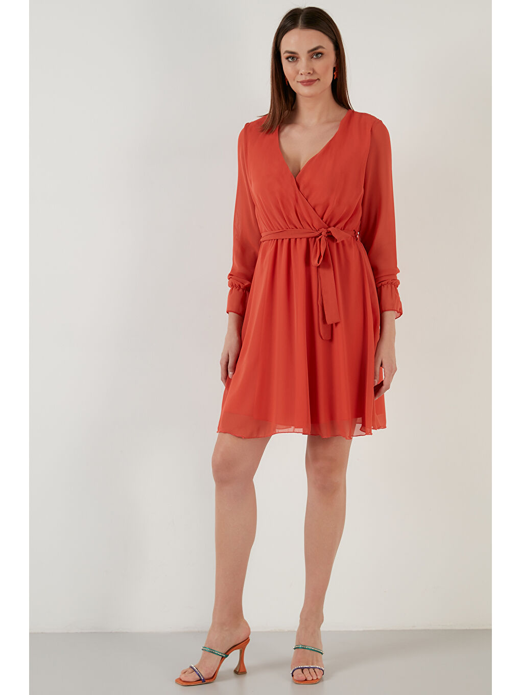 Turuncu Kruvaze Yaka Bağlama Detaylı Şifon Mini Elbise 6051467-7