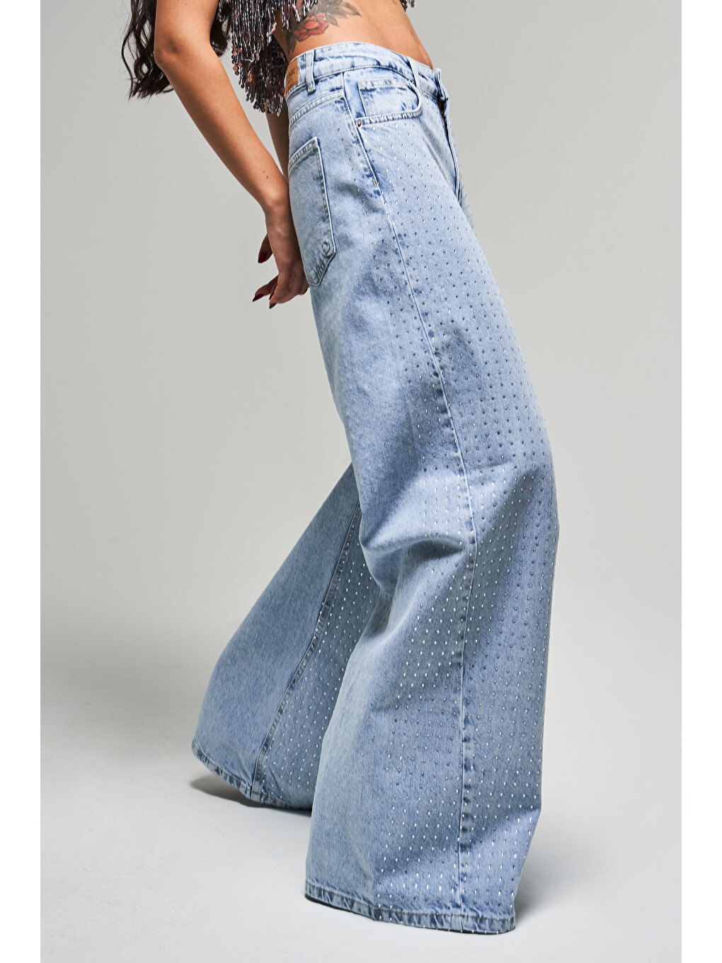 Kadın Mavi Renk Önü Ful Parlak Taşlı Palazzo Fit Denim Jean