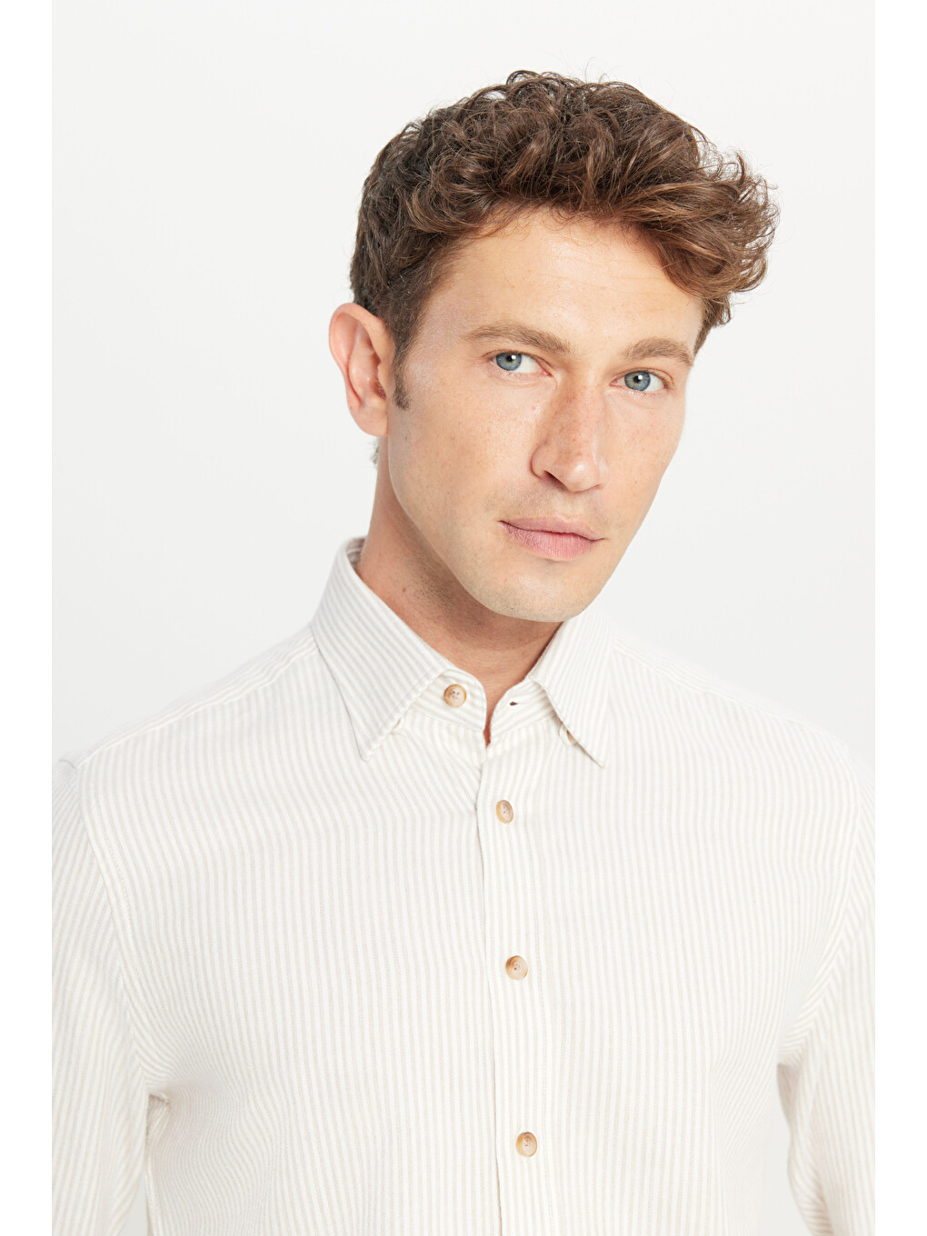 Erkek Ekru-bej %100 Pamuk Flanel Slim Fit Dar Kesim Gizli Düğmeli Yaka Çizgili Gömlek-3