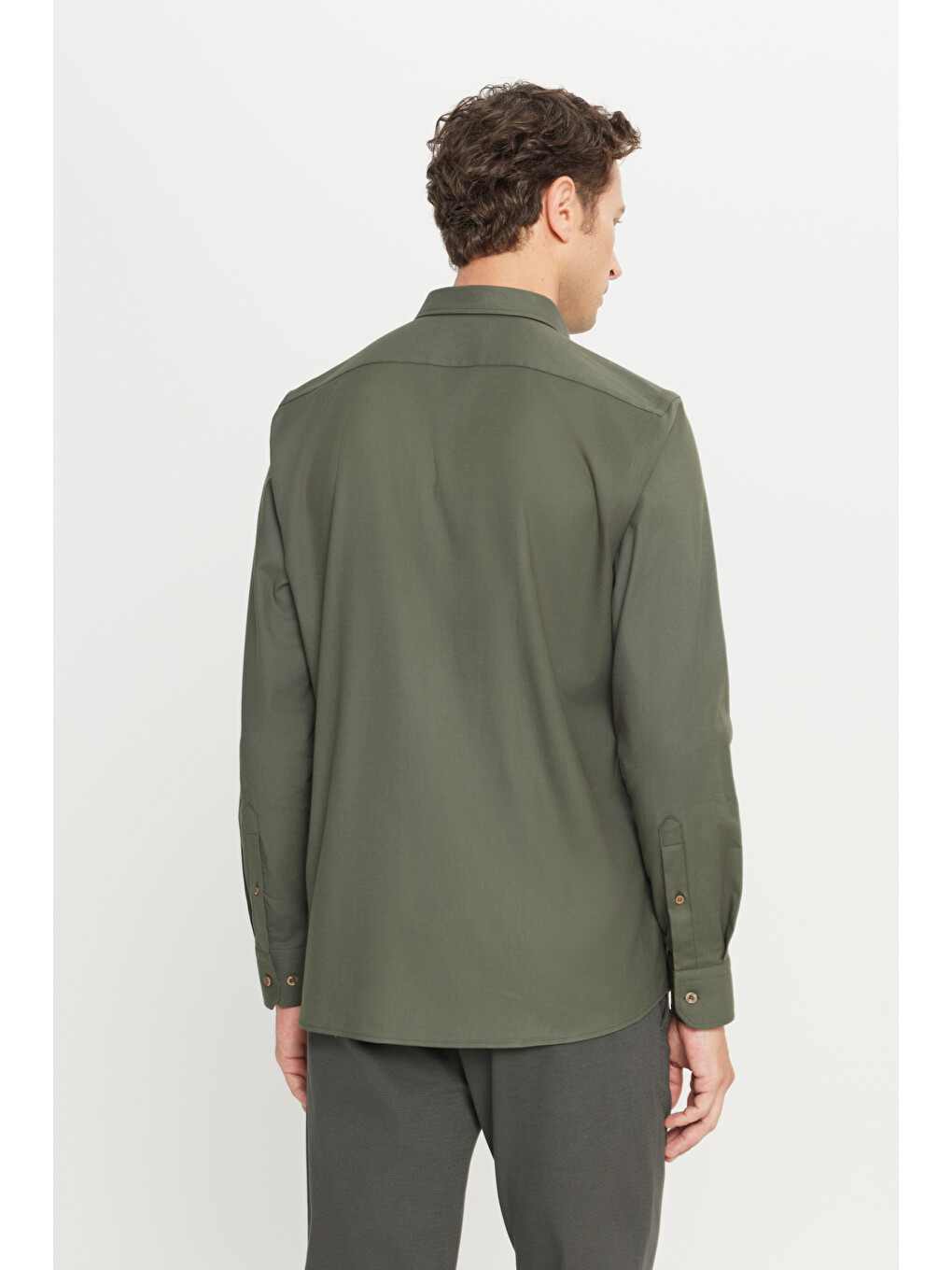 Erkek Haki Pamuklu Slim Fit Dar Kesim Düğmeli Yaka Esnek Gabardin Gömlek-4