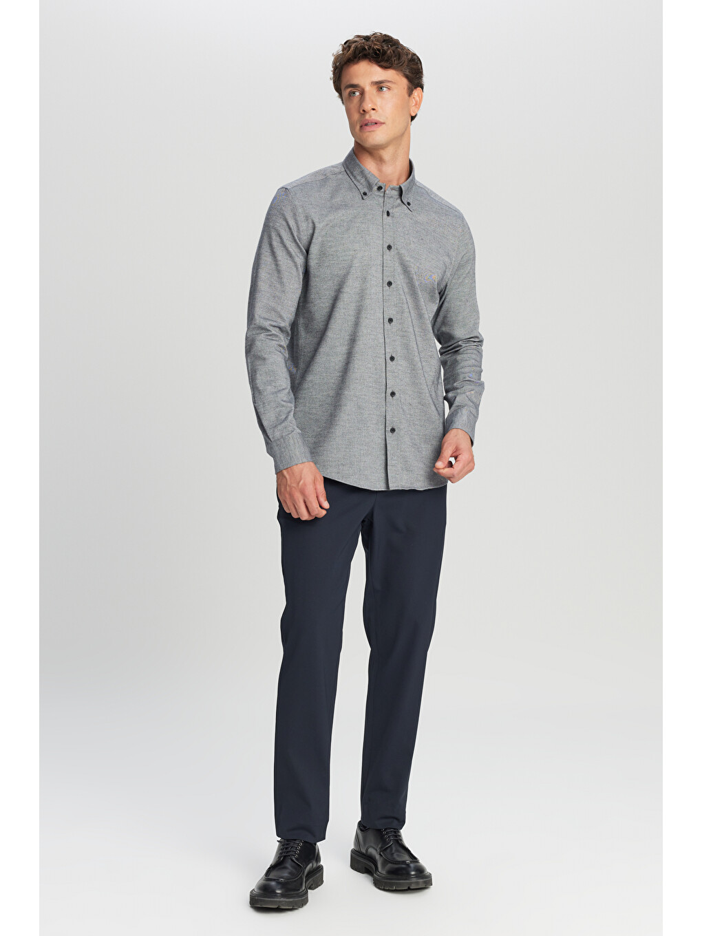Erkek Antrasit %100 Pamuk Slim Fit Dar Kesim Düğmeli Yaka Diagonal Desenli Flanel Gömlek-1