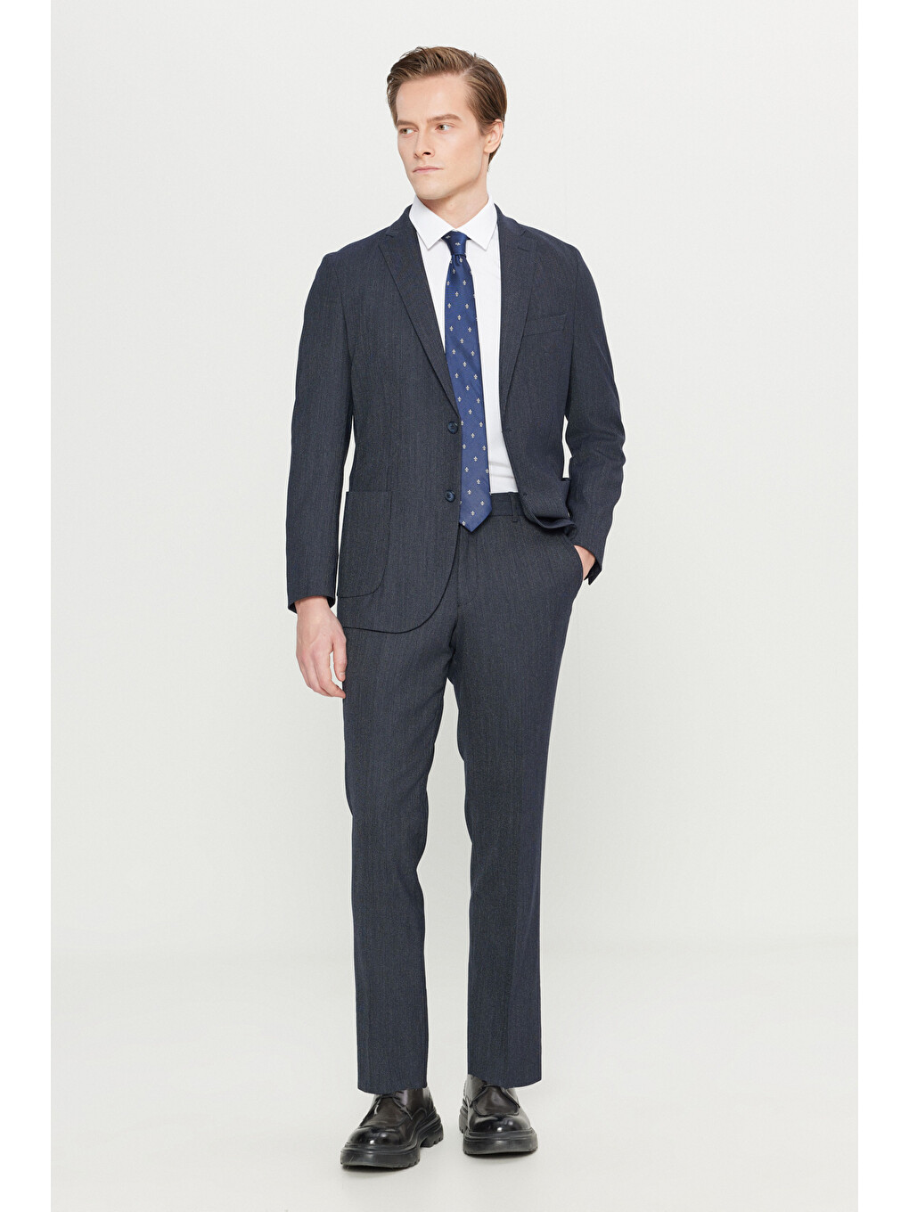 Erkek Lacivert Yünlü Slim Fit Dar Kesim Mono Yaka Torba Cepli Desenli Esnek Takım Elbise-1