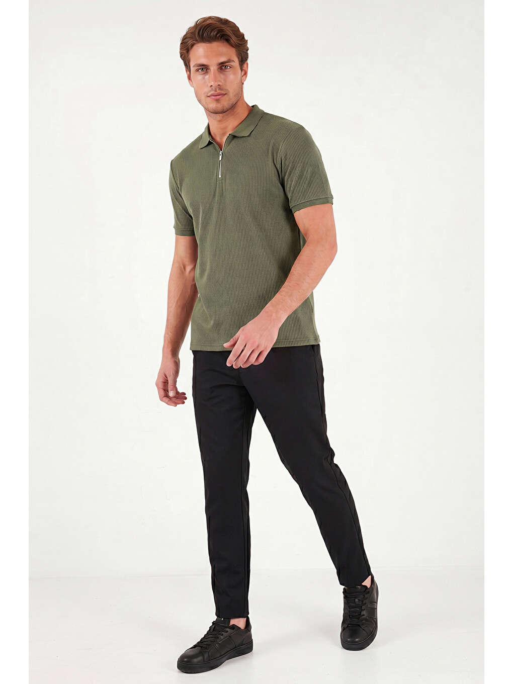 Haki Pamuklu Regular Fit Fermuarlı Polo Yaka %100 Pamuk Tişört 5902738-1