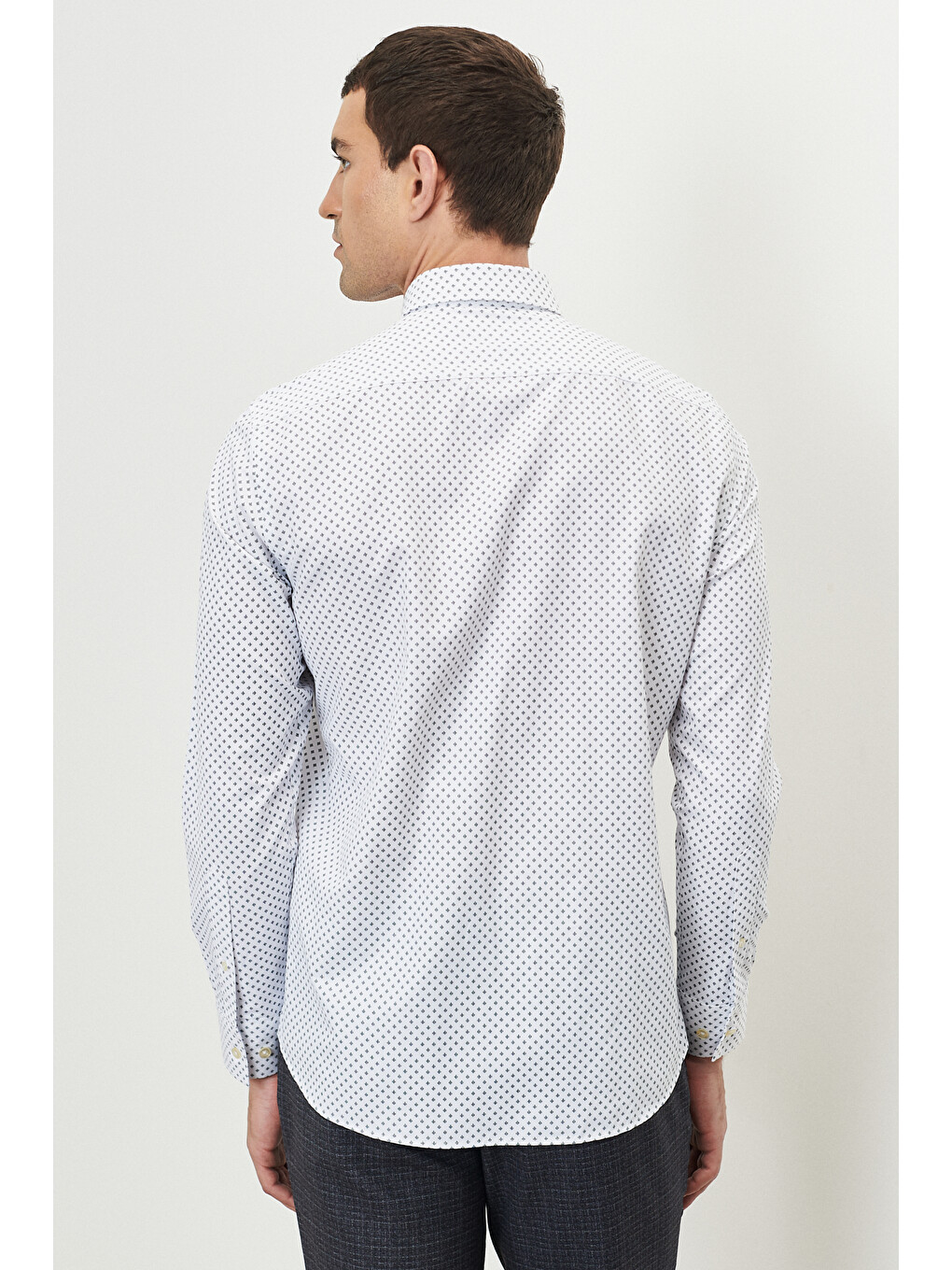Erkek Beyaz-haki Slim Fit Dar Kesim Düğmeli Yaka Baskılı Gömlek-3
