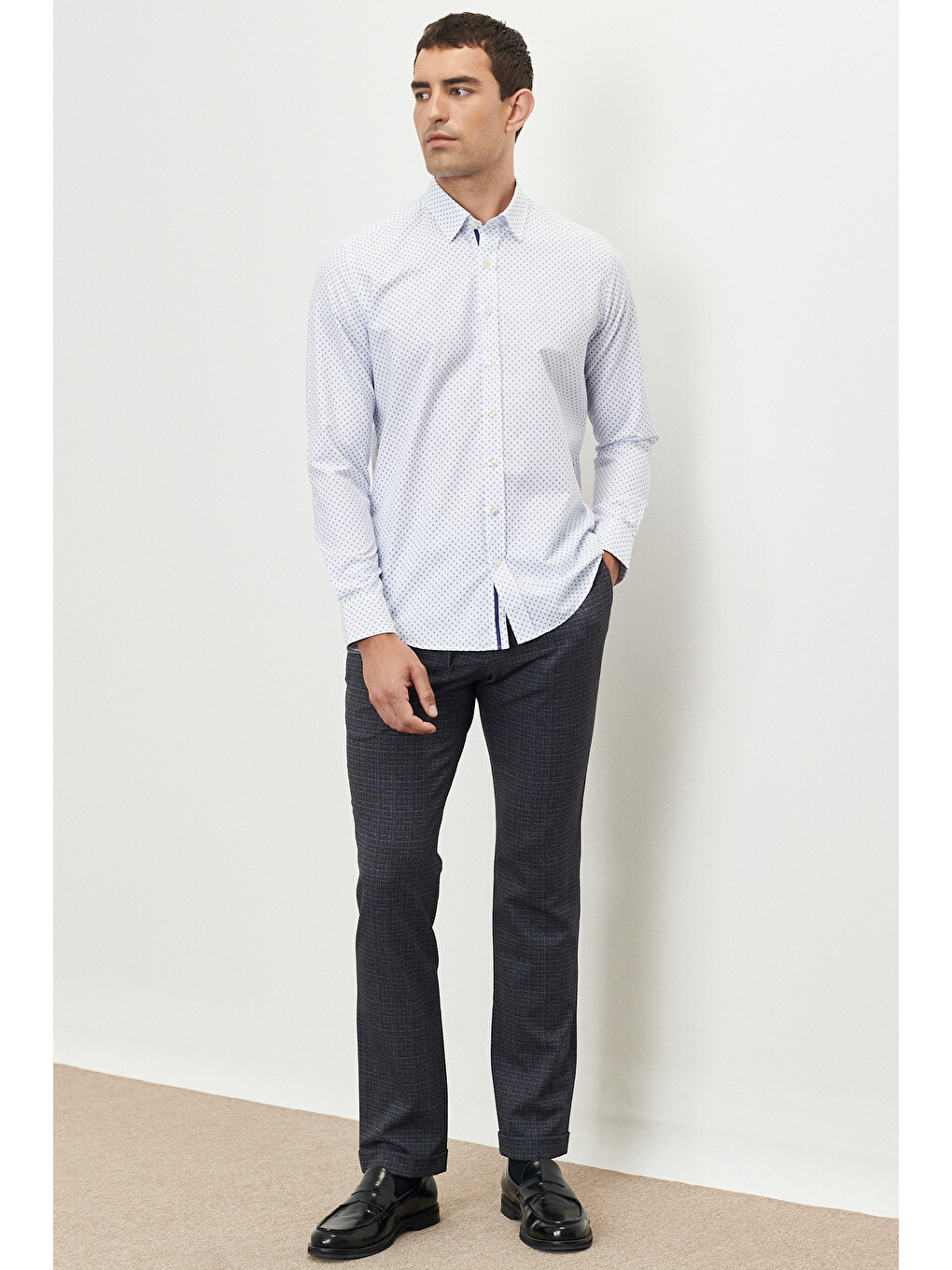 Erkek Beyaz-mavi Slim Fit Dar Kesim Düğmeli Yaka Baskılı Gömlek-1