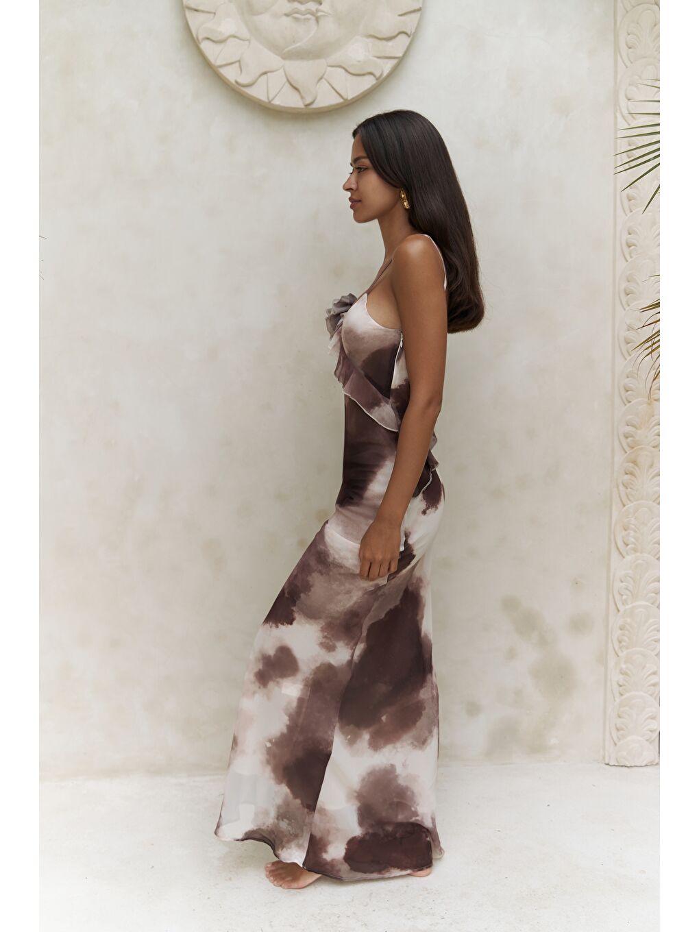 Kahverengi Purtyas Fırfır Detaylı Kahve Uzun Elbise-2