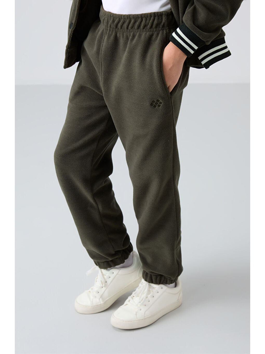 Standart Fit 2li Paket Haki-Koyu Bej Kız Çocuk Eşofman Alt - 75155-4