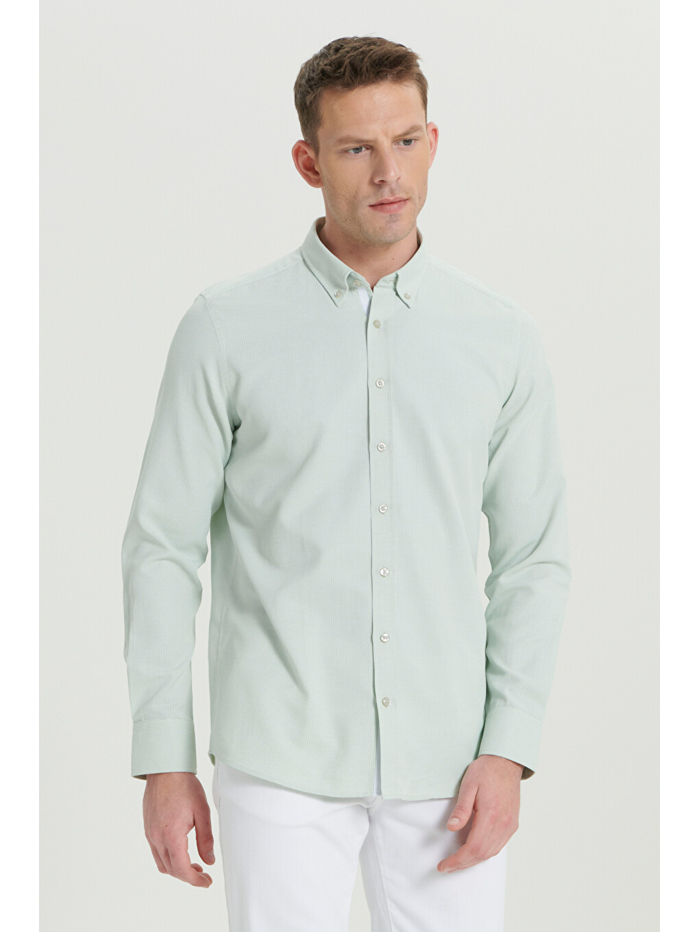 Erkek Yeşil Slim Fit Dar Kesim Düğmeli Yaka Armürlü Pamuklu Gömlek-5