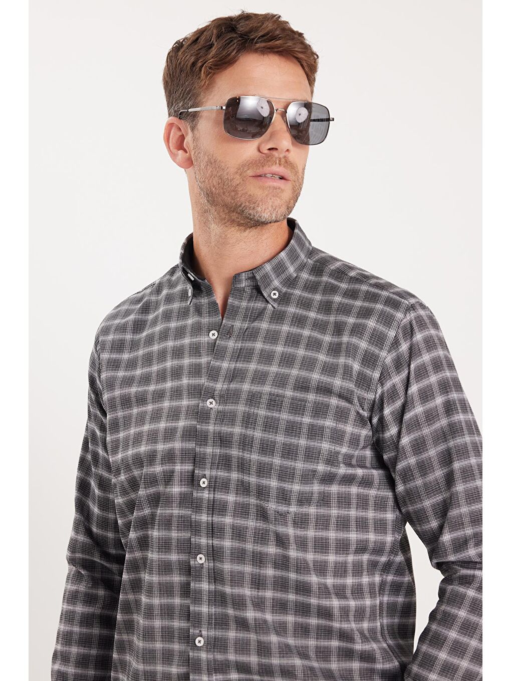 Karışık Erkek Regular Fit Klasik Kesim Düğmeli Yaka Küçük Kareli Pamuklu Gömlek-1