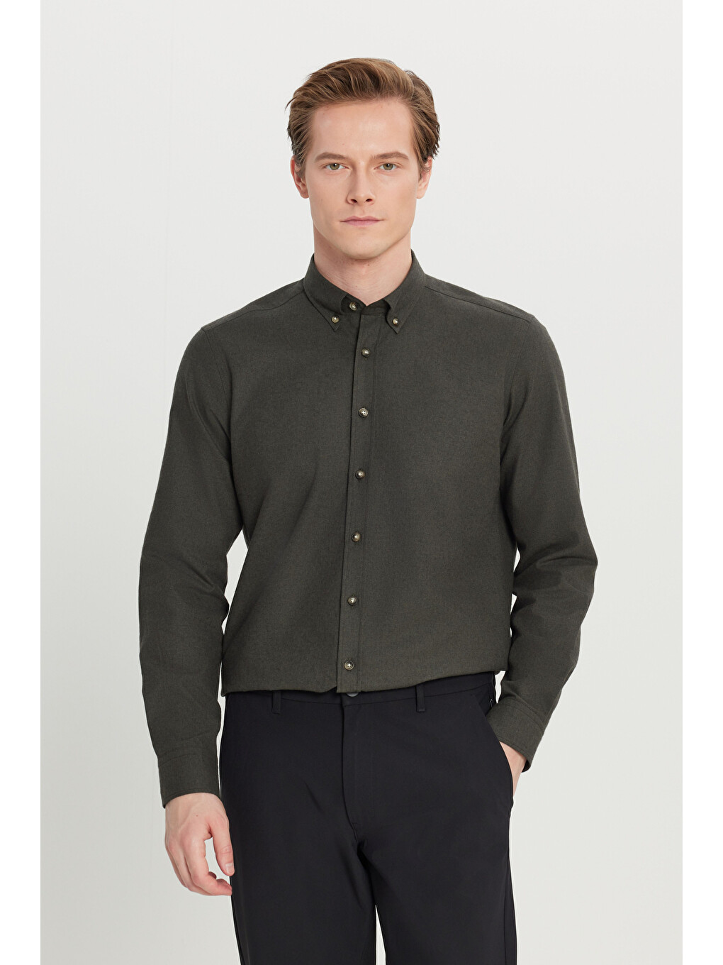 Erkek Haki Pamuklu Slim Fit Dar Kesim Düğmeli Yaka Diagonal Desenli Flanel Gömlek