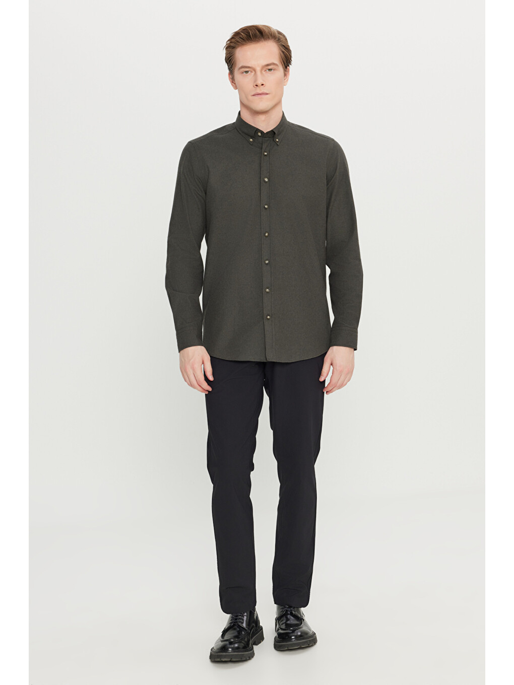 Erkek Haki Pamuklu Slim Fit Dar Kesim Düğmeli Yaka Diagonal Desenli Flanel Gömlek-1