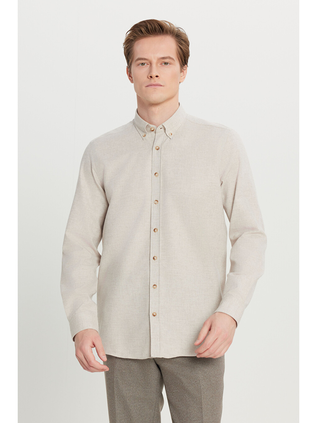 Erkek Bej Pamuklu Slim Fit Dar Kesim Düğmeli Yaka Diagonal Desenli Flanel Gömlek-2