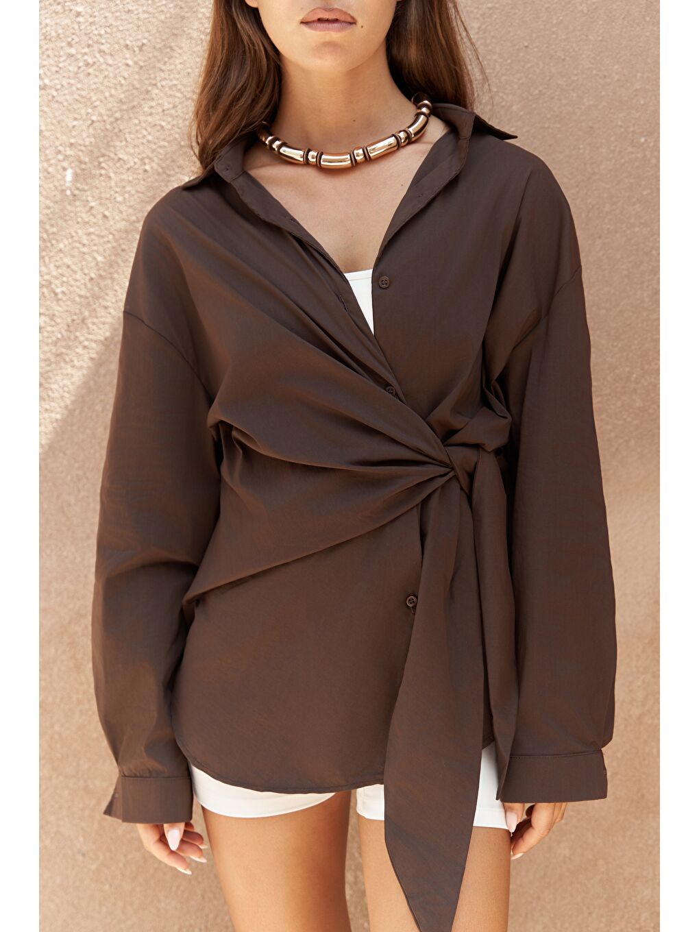 Kahverengi Ester Bağlamalı Koyu Kahve Gömlek-5