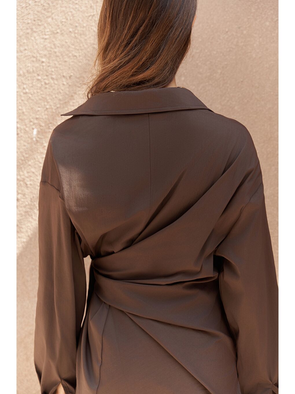 Kahverengi Ester Bağlamalı Koyu Kahve Gömlek-7