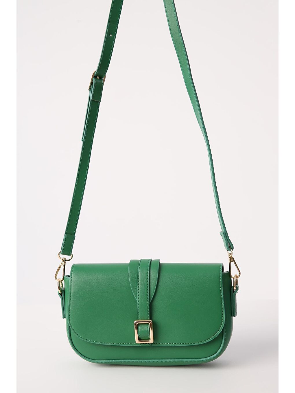 Yeşil Gold Tokalı Çapraz Askılı Minik Suni Deri Çanta