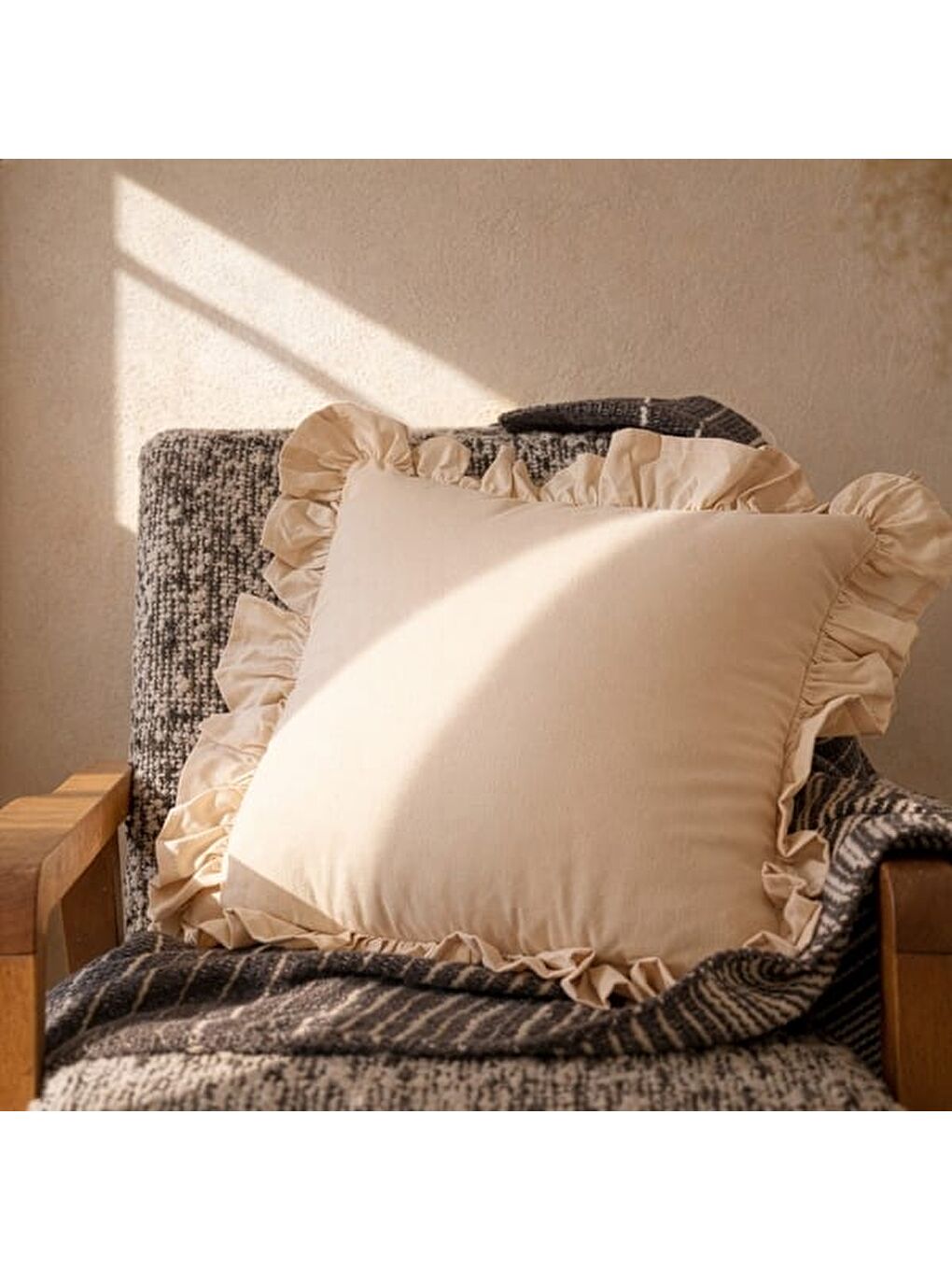 Soft Fancy Kırlent - Bej - 40x40 cm