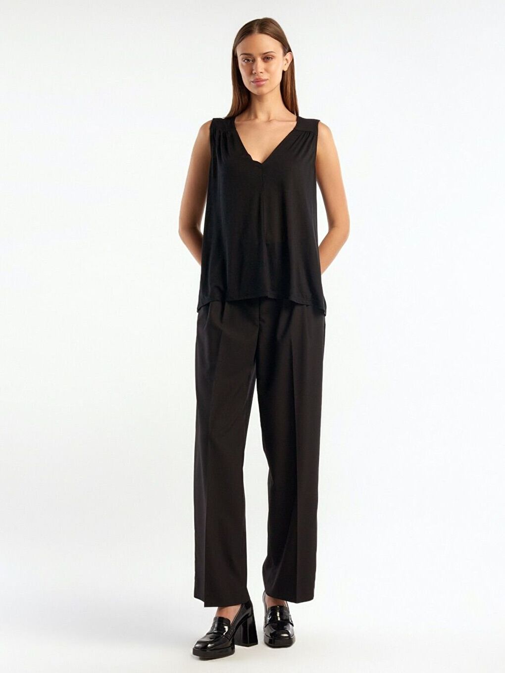 Kadın Siyah %100 Liyosel V Yaka Bluz