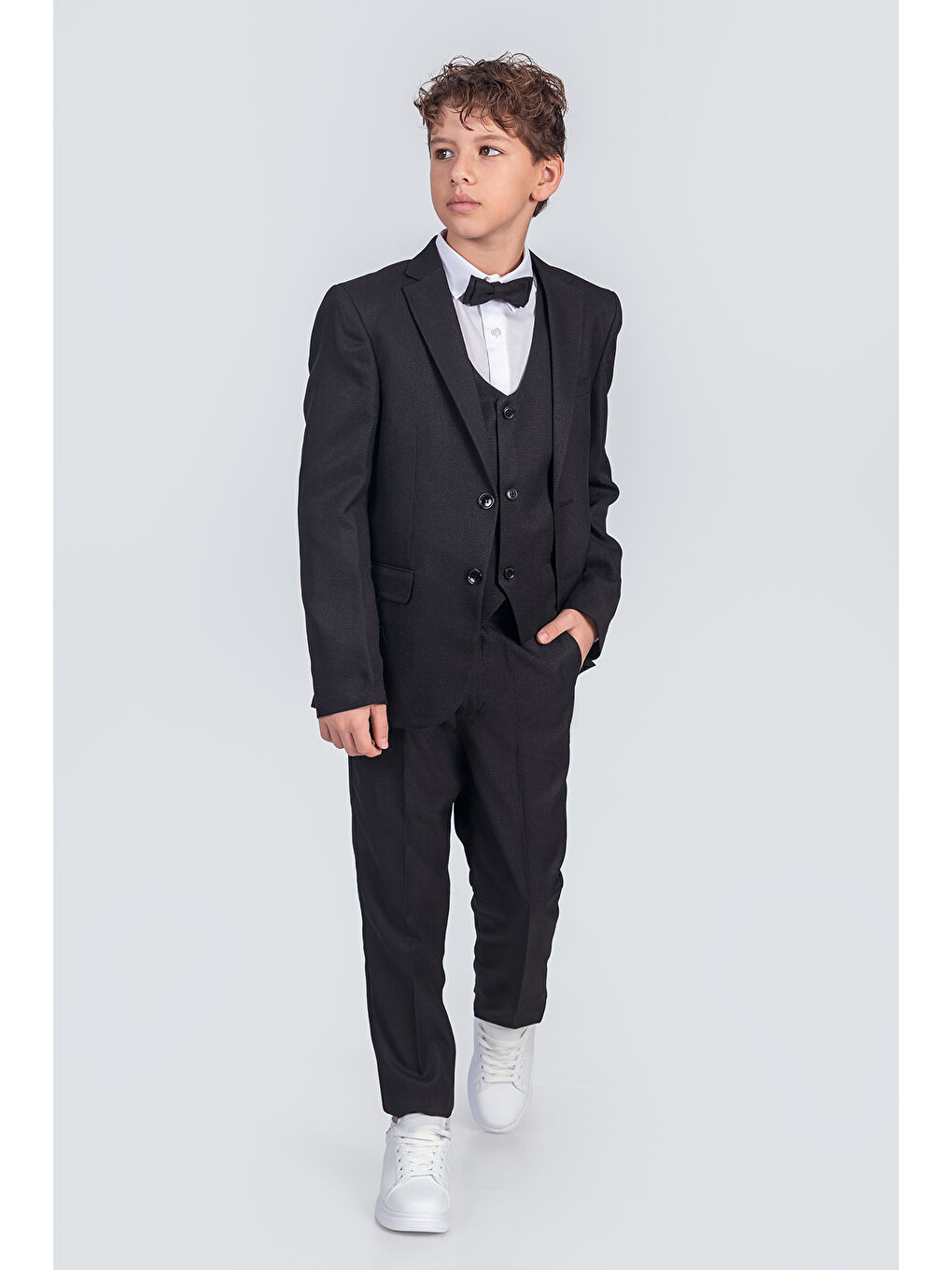 Siyah Erkek Çocuk Ceket Gömlek Pantolon Papyon Yelekli Takım Elbise TE.4000YY-5