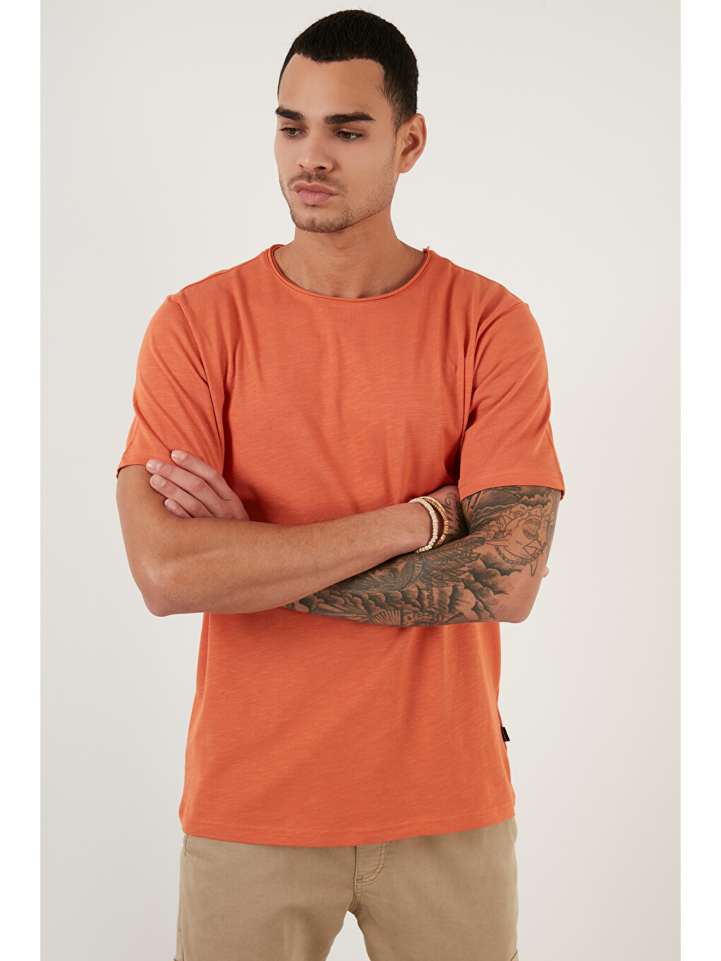 Turuncu Bisiklet Yaka %100 Pamuk Slim Fit Basic Tişört 5902000-2