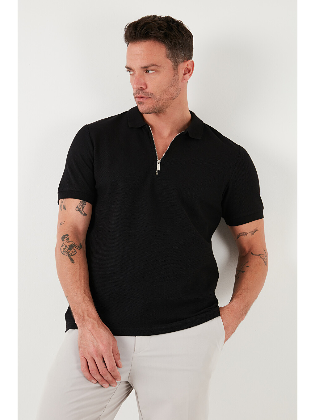 Siyah Pamuklu Regular Fit Fermuarlı Polo Yaka %100 Pamuk Tişört 5902434-1