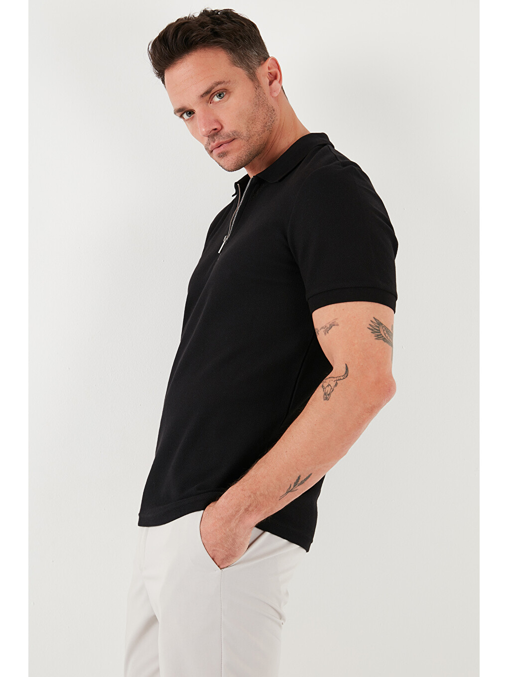 Siyah Pamuklu Regular Fit Fermuarlı Polo Yaka %100 Pamuk Tişört 5902434-5