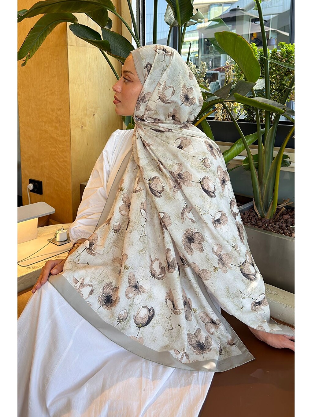 Çiçek Desen Lara Soft Şal Mint Yeşili-3