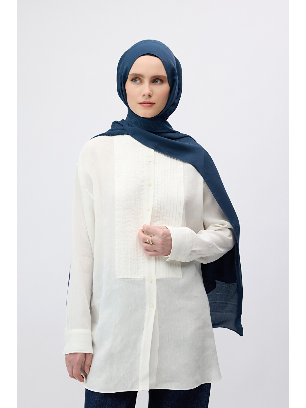 İpek Jakar Monogram Şal Lacivert-3