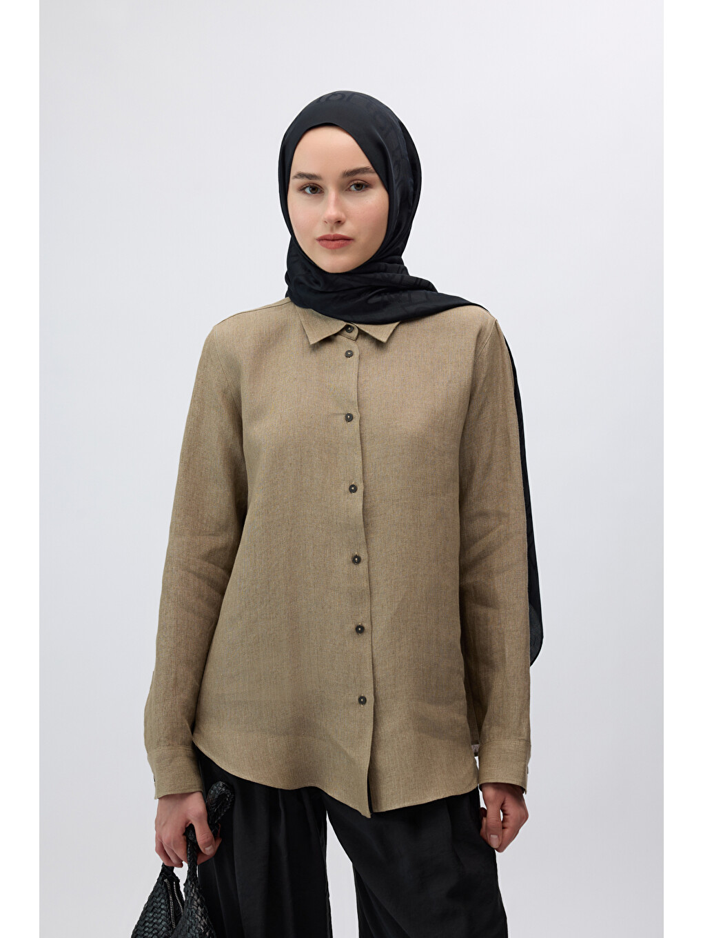 İpek Jakar Monogram Şal Siyah-2