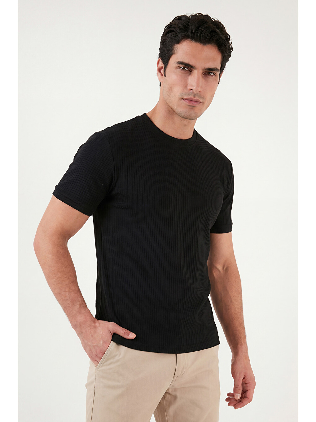Siyah Regular Fit Çizgili Dokulu Bisiklet Yaka T Shirt 5904023-4