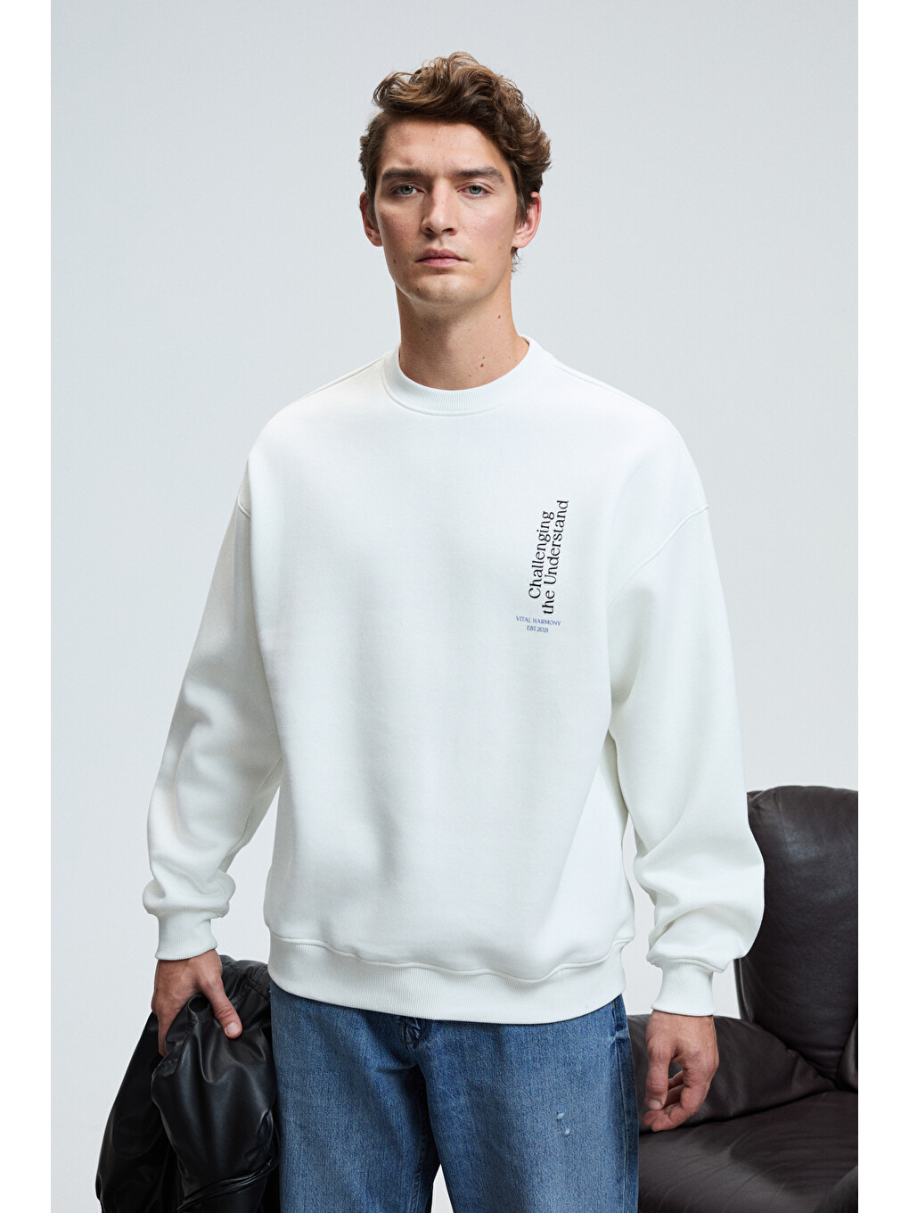 Alden Erkek Yuvarlak Yaka Göğsü Ve Sırtı Baskılı Relaxed Fit Beyaz Sweatshirt-1