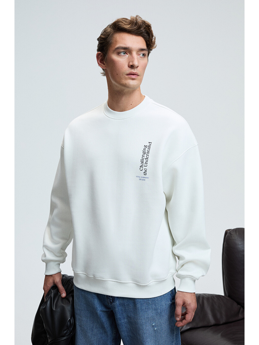 Alden Erkek Yuvarlak Yaka Göğsü Ve Sırtı Baskılı Relaxed Fit Beyaz Sweatshirt-2