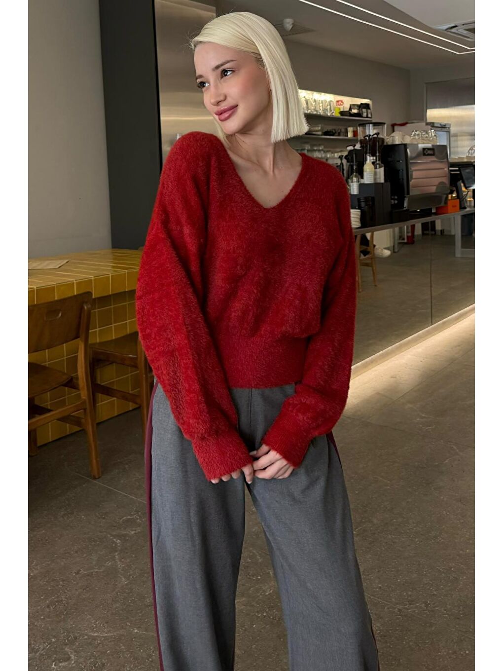 Kırmızı V Yaka Yumuşak Dokulu Kadın Kazak Mg2499-10