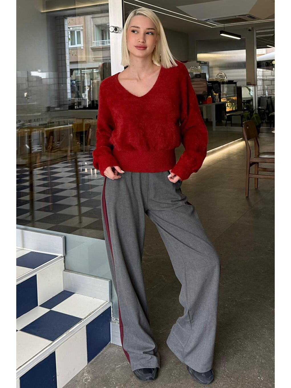 Kırmızı V Yaka Yumuşak Dokulu Kadın Kazak Mg2499-11