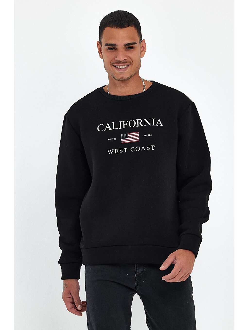 Siyah Erkek Bisiklet Yaka Regular Fit İçi Polarlı 3 İplik Amerikan Baskılı Swetashırt spr24sw26-4