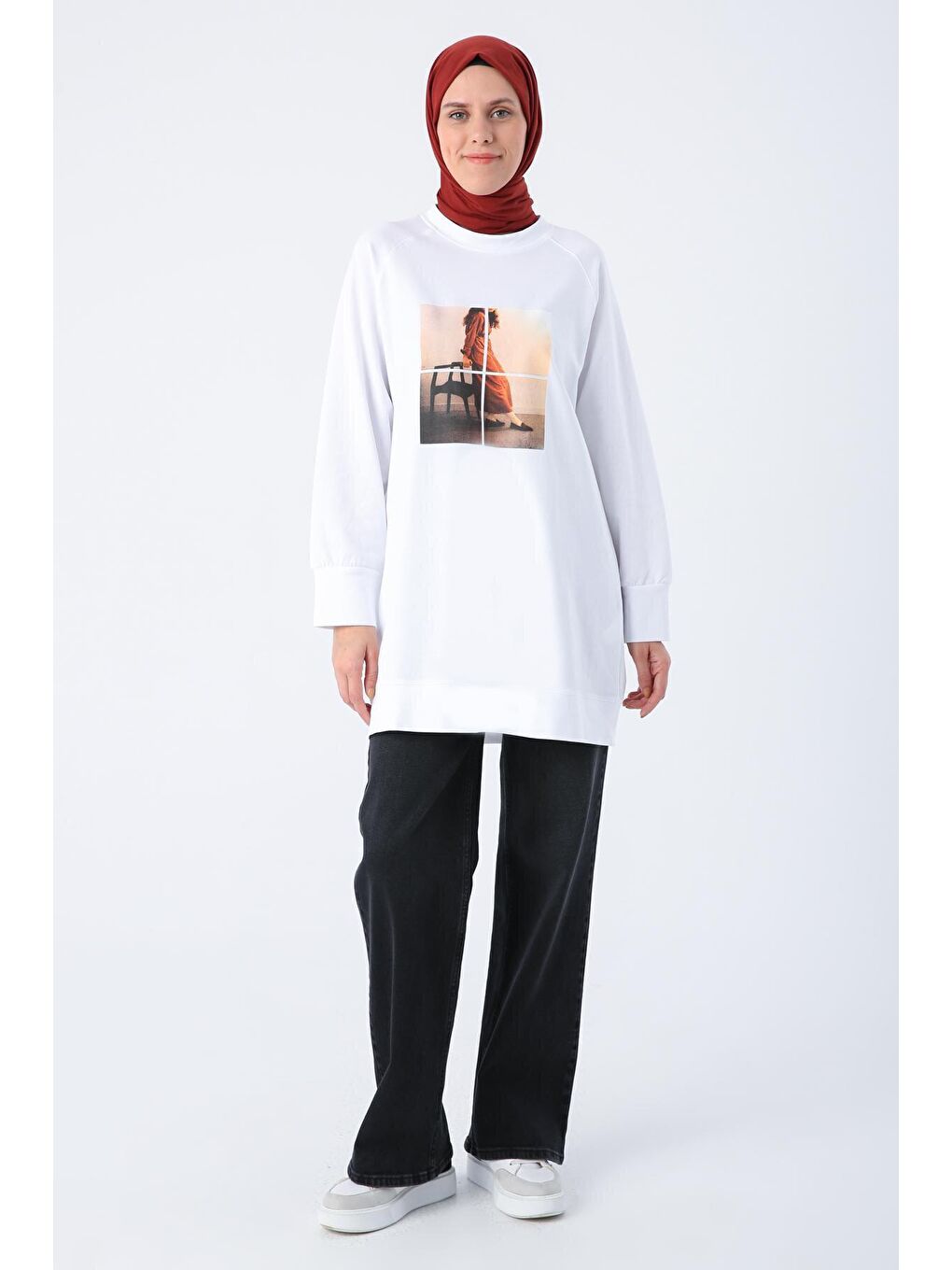 Beyaz Fotoğraf Baskılı Sweat Tunik-1