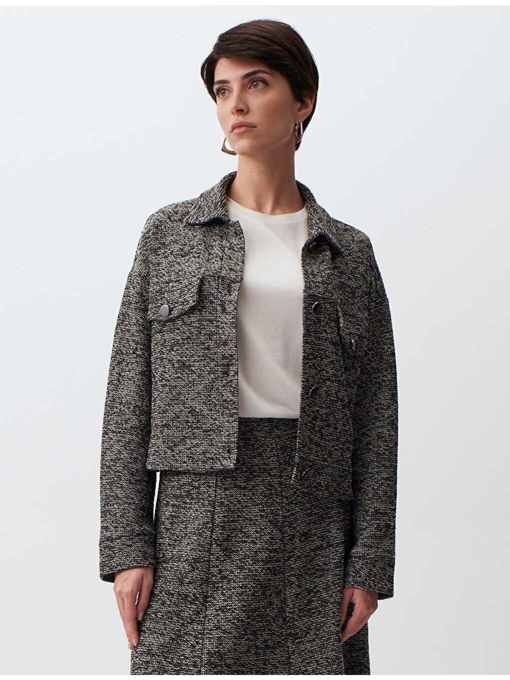 Siyah Uzun Kollu Ceket Yaka Crop Ceket-2