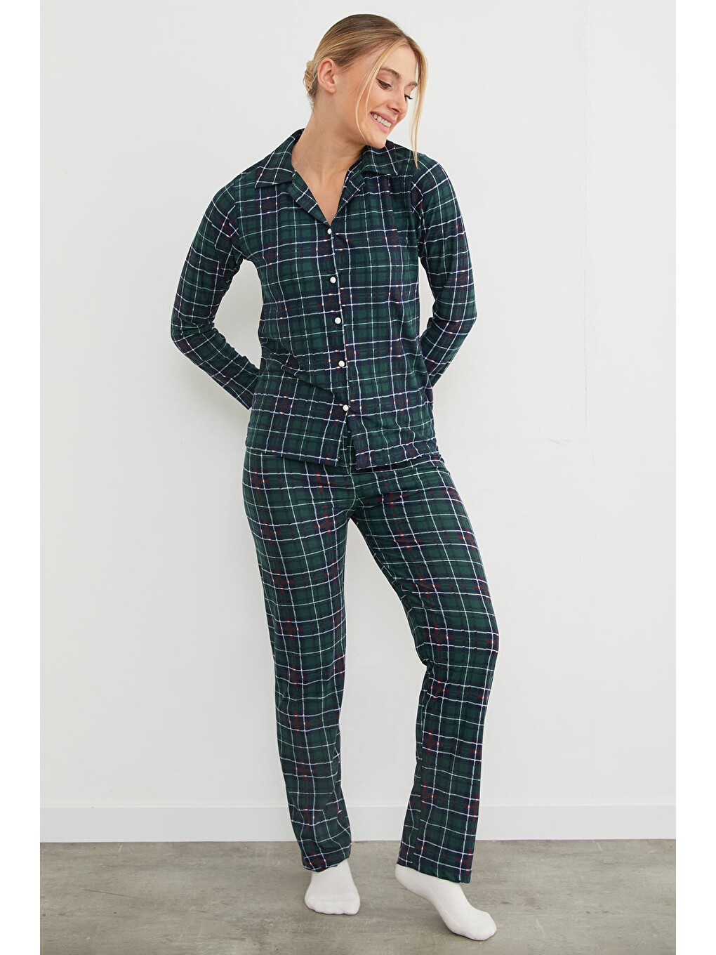 Yeşil Çizgili Süet Pijama Takımı-3