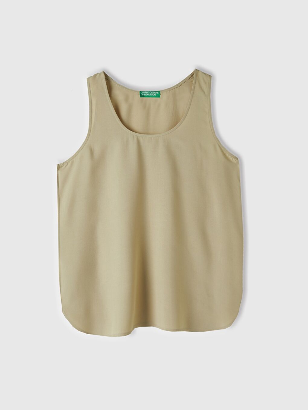 Kadın Bej %100 Viskoz Dekoratif Dikişli Geniş Bisiklet Yaka Kolsuz Bluz