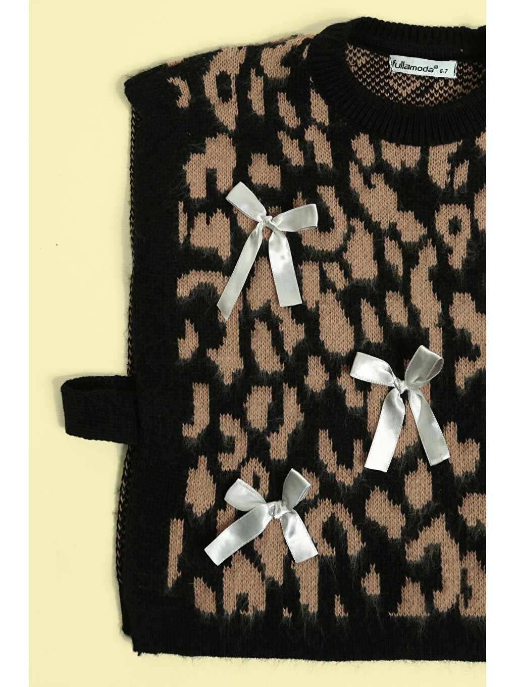 Gri Leopar Desenli Fiyonklu Kız Çocuk Triko Süveter-3