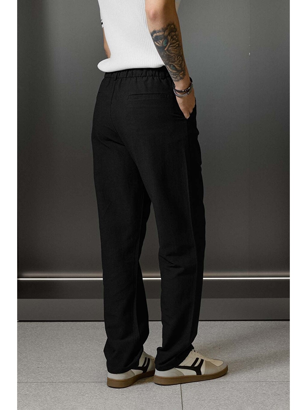 Erkek Relaxed Fit Keten Görünümlü Pantolon Siyah-6